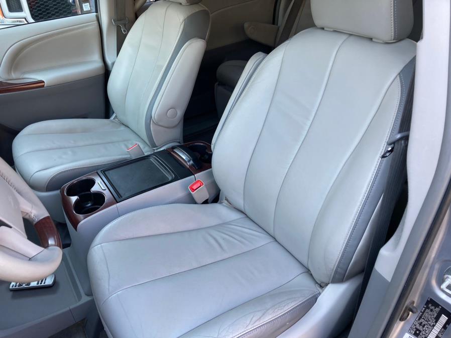 2014 Toyota Sienna 5dr 7-Pass Van V6 XLE AWD (Natl), available for sale in Brooklyn, New York | Carsbuck Inc.. Brooklyn, New York 2014 Toyota Sienna 5dr 7-Pass Van V6 XLE AWD (Natl), available for sale in Brooklyn, New York | Carsbuck Inc.. Brooklyn, New York