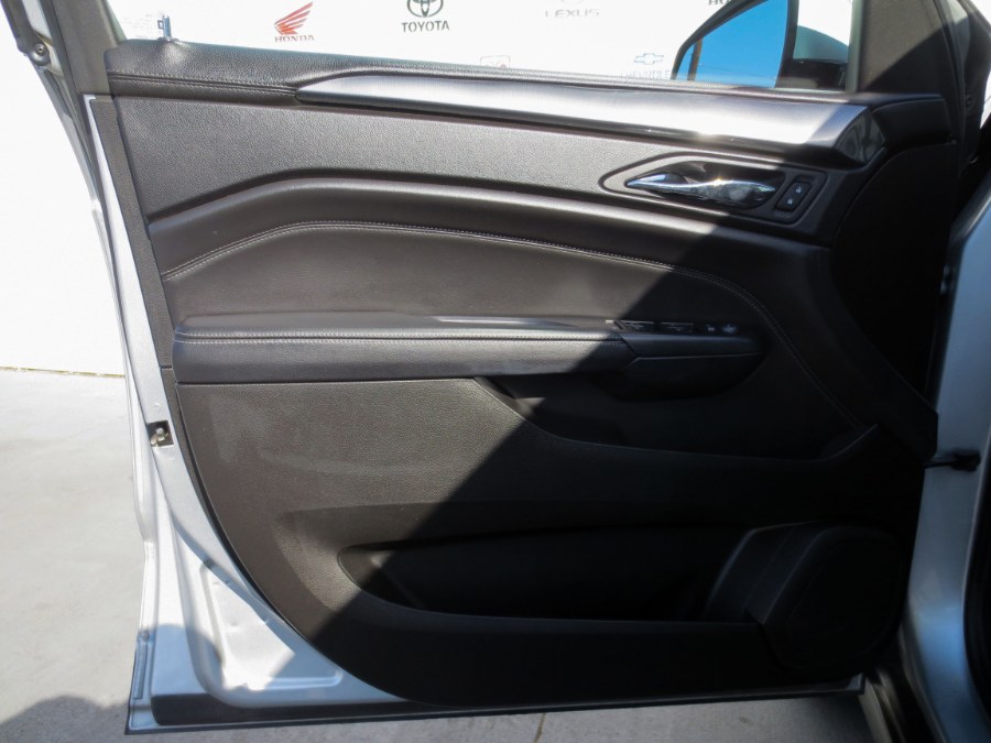 2014 Cadillac SRX FWD 4dr Base, available for sale in Santa Ana, California | Auto Max Of Santa Ana. Santa Ana, California 2014 Cadillac SRX FWD 4dr Base, available for sale in Santa Ana, California | Auto Max Of Santa Ana. Santa Ana, California