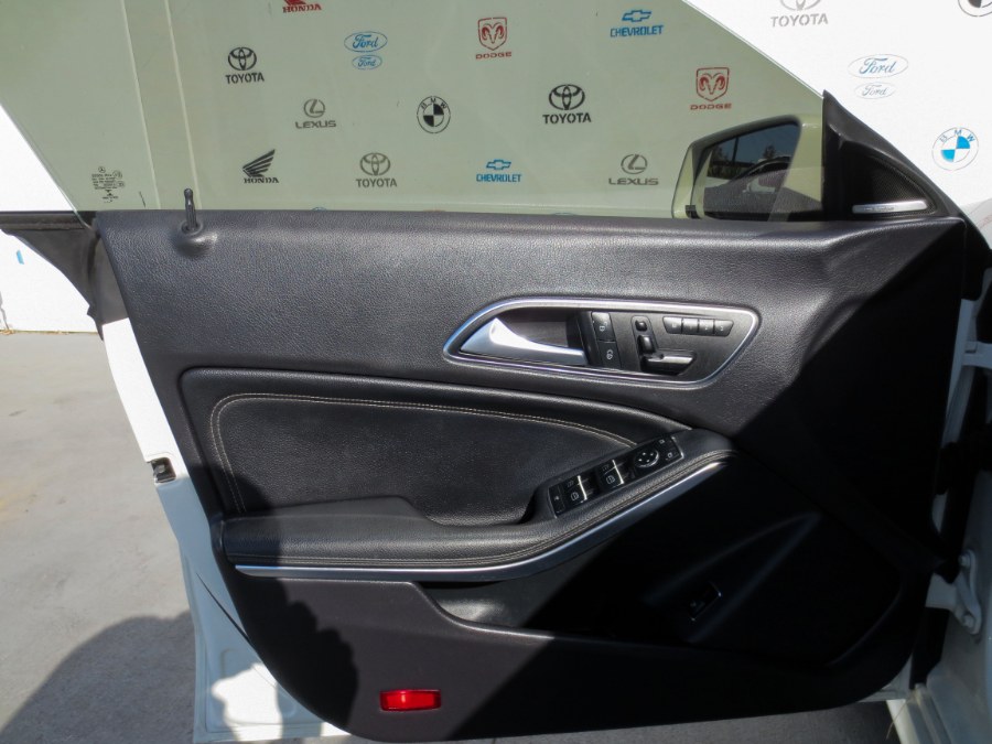 2015 Mercedes-Benz CLA-Class 4dr Sdn CLA 250 4MATIC, available for sale in Santa Ana, California | Auto Max Of Santa Ana. Santa Ana, California 2015 Mercedes-Benz CLA-Class 4dr Sdn CLA 250 4MATIC, available for sale in Santa Ana, California | Auto Max Of Santa Ana. Santa Ana, California