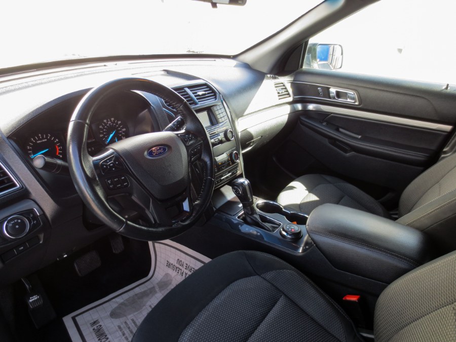 2018 Ford Explorer XLT 4WD, available for sale in Santa Ana, California | Auto Max Of Santa Ana. Santa Ana, California 2018 Ford Explorer XLT 4WD, available for sale in Santa Ana, California | Auto Max Of Santa Ana. Santa Ana, California