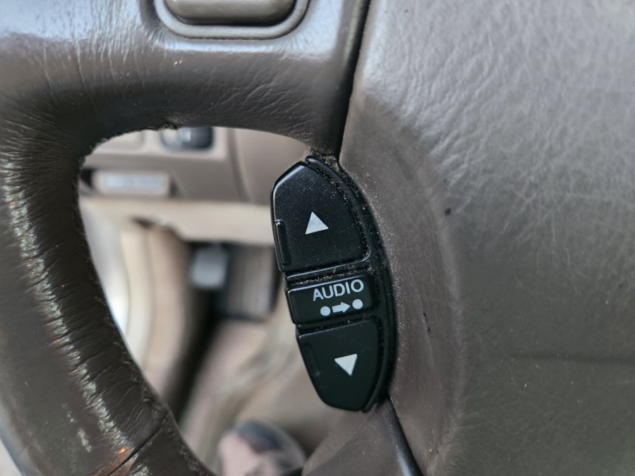 1997 Acura RL 4dr Sdn w/Premium Pkg, available for sale in Bristol, Connecticut | Dealmax Motors LLC. Bristol, Connecticut 1997 Acura RL 4dr Sdn w/Premium Pkg, available for sale in Bristol, Connecticut | Dealmax Motors LLC. Bristol, Connecticut