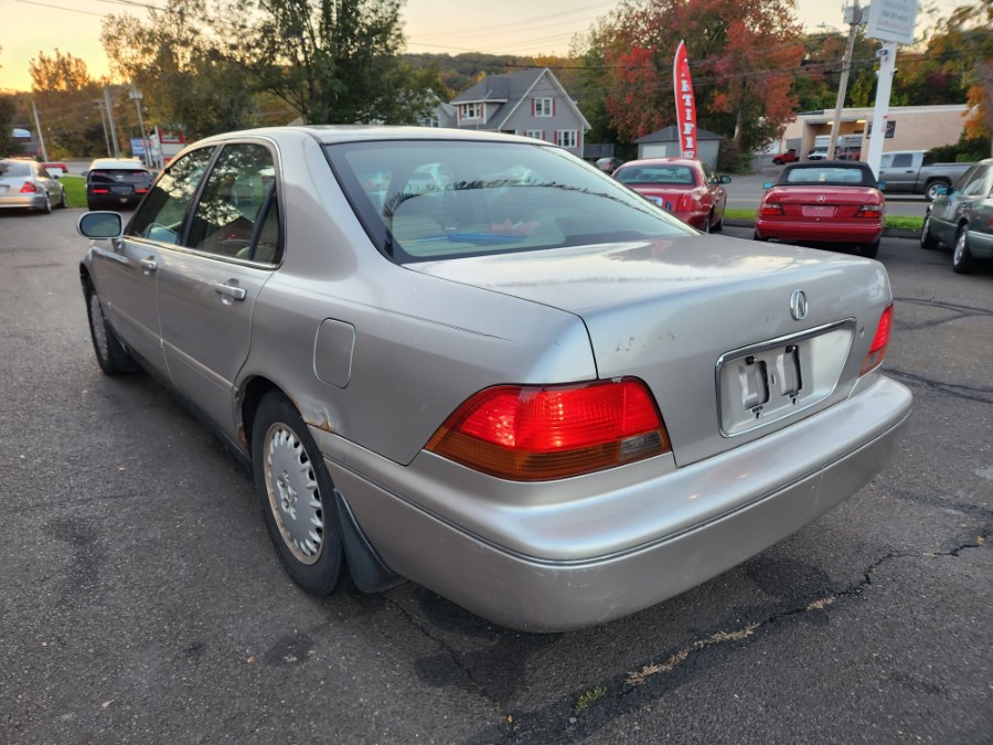 1997 Acura RL 4dr Sdn w/Premium Pkg, available for sale in Bristol, Connecticut | Dealmax Motors LLC. Bristol, Connecticut 1997 Acura RL 4dr Sdn w/Premium Pkg, available for sale in Bristol, Connecticut | Dealmax Motors LLC. Bristol, Connecticut