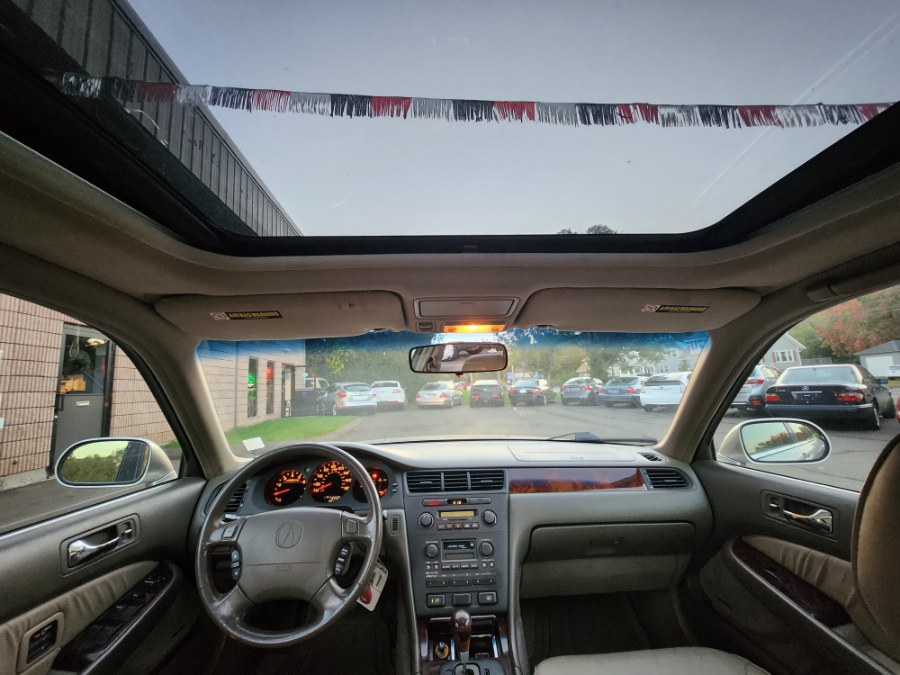1997 Acura RL 4dr Sdn w/Premium Pkg, available for sale in Bristol, Connecticut | Dealmax Motors LLC. Bristol, Connecticut 1997 Acura RL 4dr Sdn w/Premium Pkg, available for sale in Bristol, Connecticut | Dealmax Motors LLC. Bristol, Connecticut