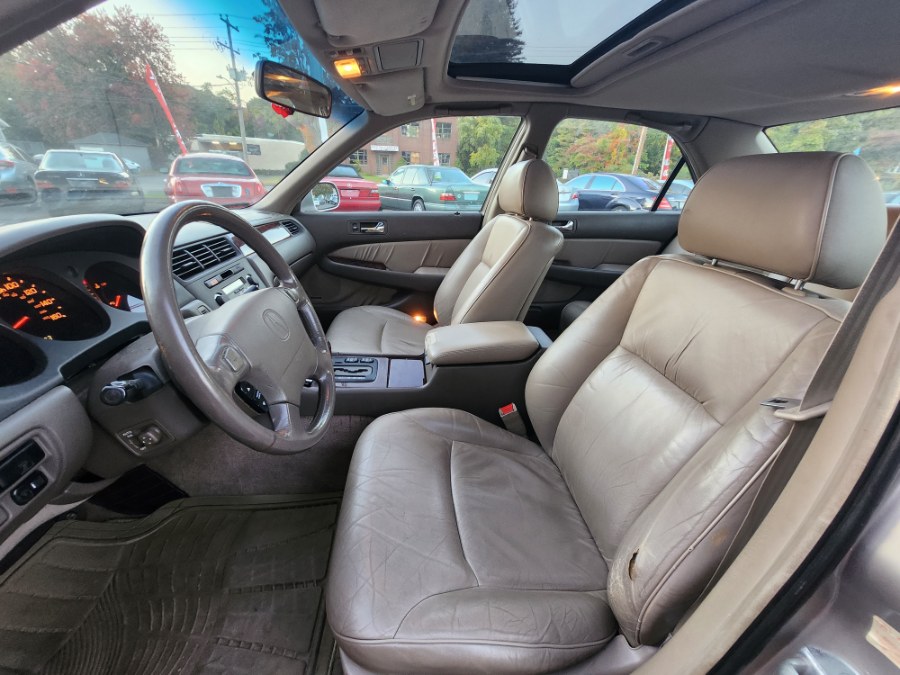 1997 Acura RL 4dr Sdn w/Premium Pkg, available for sale in Bristol, Connecticut | Dealmax Motors LLC. Bristol, Connecticut 1997 Acura RL 4dr Sdn w/Premium Pkg, available for sale in Bristol, Connecticut | Dealmax Motors LLC. Bristol, Connecticut