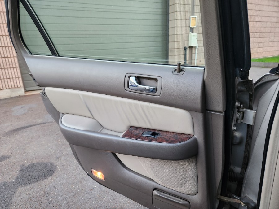 1997 Acura RL 4dr Sdn w/Premium Pkg, available for sale in Bristol, Connecticut | Dealmax Motors LLC. Bristol, Connecticut 1997 Acura RL 4dr Sdn w/Premium Pkg, available for sale in Bristol, Connecticut | Dealmax Motors LLC. Bristol, Connecticut
