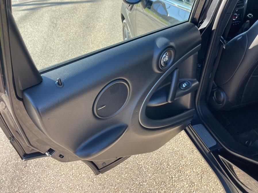 2014 MINI Cooper Countryman FWD 4dr S, available for sale in South Windsor, Connecticut | Mike And Tony Auto Sales, Inc. South Windsor, Connecticut 2014 MINI Cooper Countryman FWD 4dr S, available for sale in South Windsor, Connecticut | Mike And Tony Auto Sales, Inc. South Windsor, Connecticut