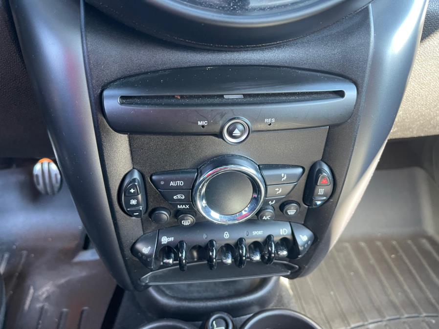 2014 MINI Cooper Countryman FWD 4dr S, available for sale in South Windsor, Connecticut | Mike And Tony Auto Sales, Inc. South Windsor, Connecticut 2014 MINI Cooper Countryman FWD 4dr S, available for sale in South Windsor, Connecticut | Mike And Tony Auto Sales, Inc. South Windsor, Connecticut