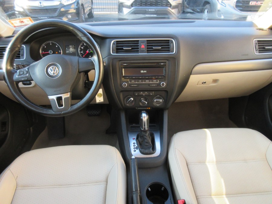 Used Volkswagen Jetta Sedan 4dr DSG TDI w/Premium *Ltd Avail* 2013 | Route 27 Auto Mall. Linden, New Jersey Used Volkswagen Jetta Sedan 4dr DSG TDI w/Premium *Ltd Avail* 2013 | Route 27 Auto Mall. Linden, New Jersey