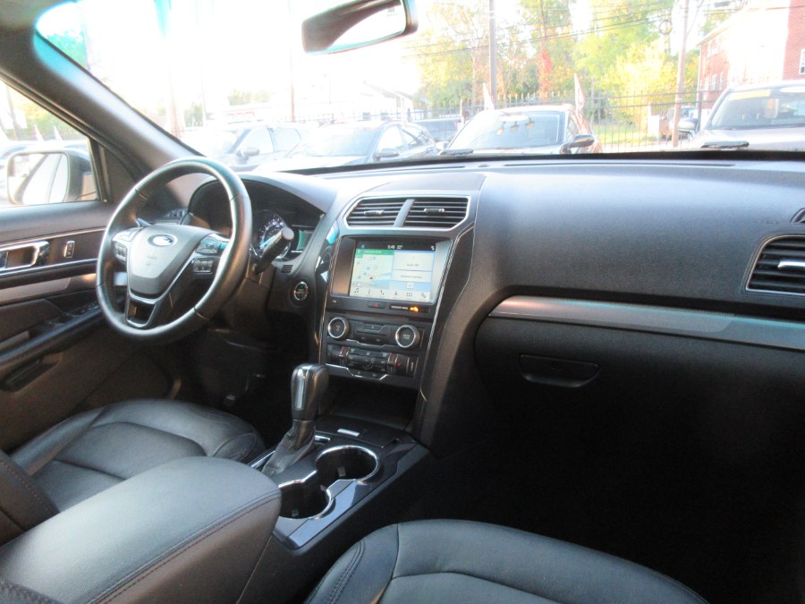 Used Ford Explorer XLT 4WD 2018 | Route 27 Auto Mall. Linden, New Jersey Used Ford Explorer XLT 4WD 2018 | Route 27 Auto Mall. Linden, New Jersey