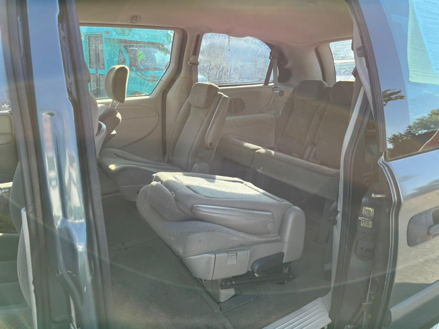 2006 Dodge Grand Caravan 4dr SE, available for sale in East Windsor, Connecticut | CT Car Co LLC. East Windsor, Connecticut 2006 Dodge Grand Caravan 4dr SE, available for sale in East Windsor, Connecticut | CT Car Co LLC. East Windsor, Connecticut