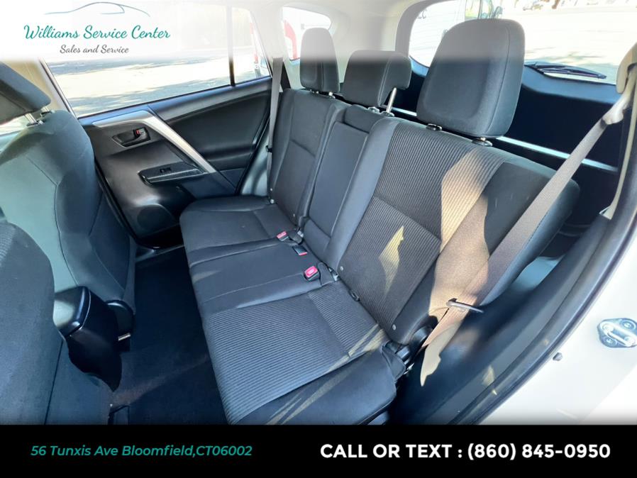 Used Toyota RAV4 AWD 4dr LE (Natl) 2015 | Williams Service Center. Bloomfield, Connecticut Used Toyota RAV4 AWD 4dr LE (Natl) 2015 | Williams Service Center. Bloomfield, Connecticut