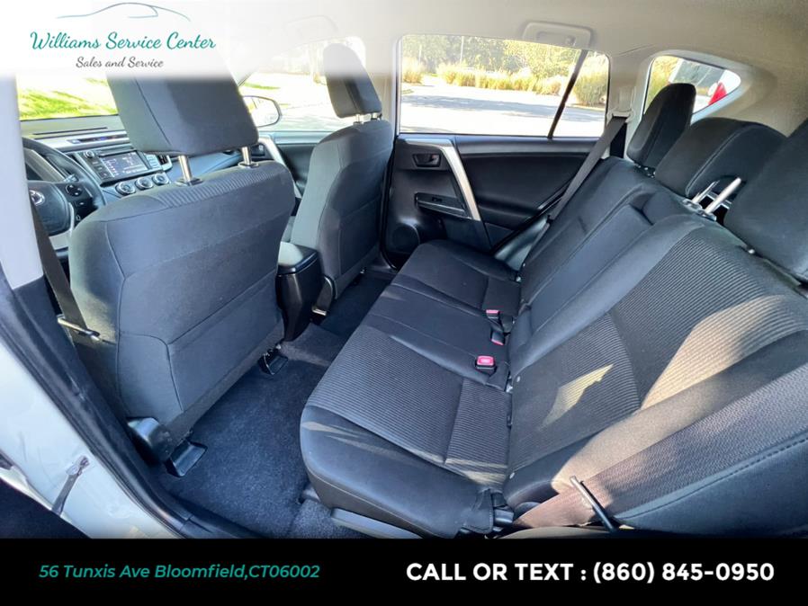Used Toyota RAV4 AWD 4dr LE (Natl) 2015 | Williams Service Center. Bloomfield, Connecticut Used Toyota RAV4 AWD 4dr LE (Natl) 2015 | Williams Service Center. Bloomfield, Connecticut