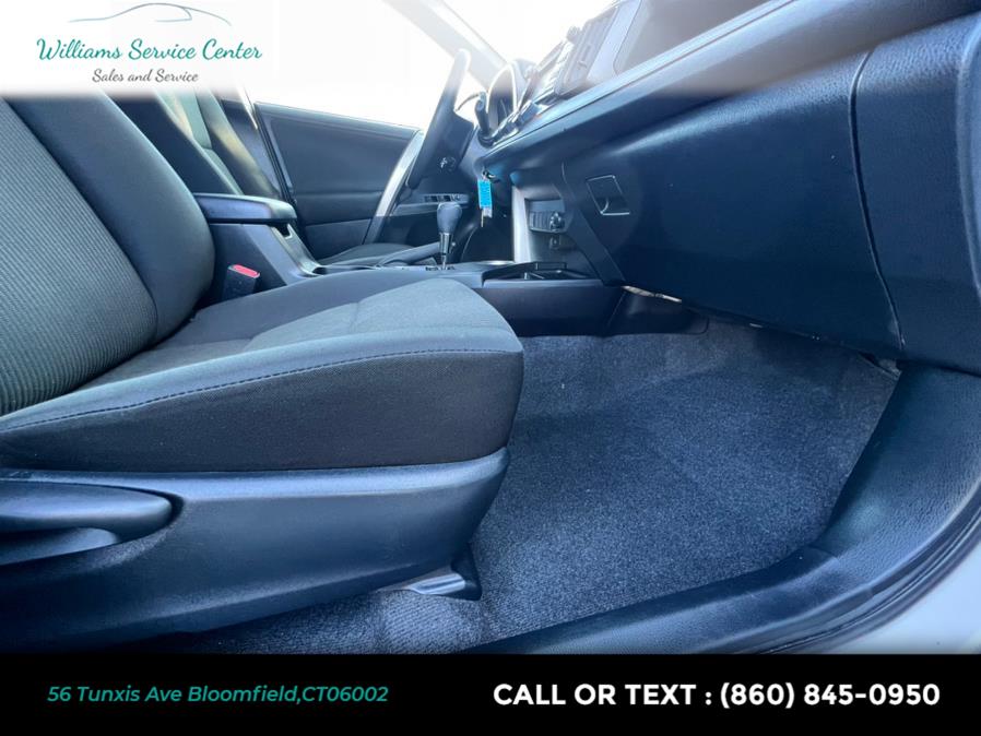 Used Toyota RAV4 AWD 4dr LE (Natl) 2015 | Williams Service Center. Bloomfield, Connecticut Used Toyota RAV4 AWD 4dr LE (Natl) 2015 | Williams Service Center. Bloomfield, Connecticut