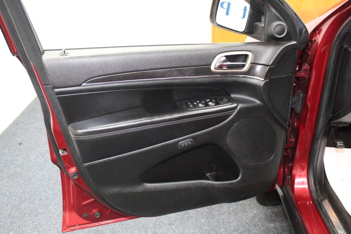 2014 Jeep Grand Cherokee 4WD 4dr Limited, available for sale in Plainville, Connecticut | New England Auto Sales LLC. Plainville, Connecticut 2014 Jeep Grand Cherokee 4WD 4dr Limited, available for sale in Plainville, Connecticut | New England Auto Sales LLC. Plainville, Connecticut