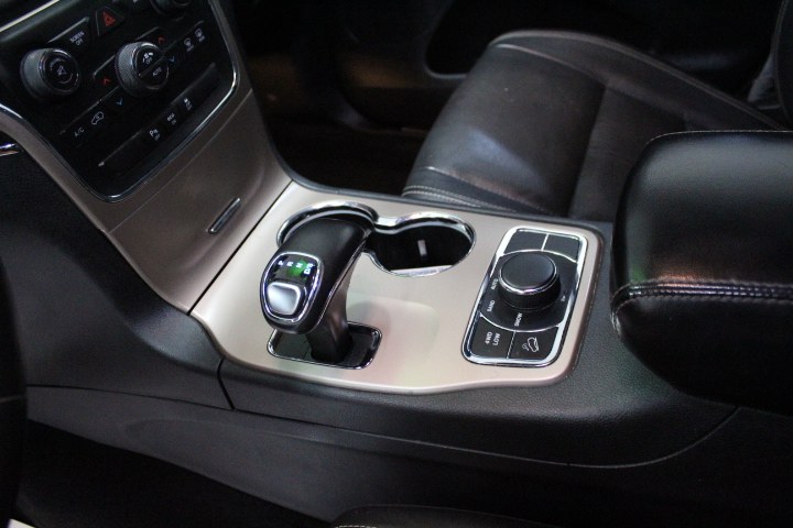 2014 Jeep Grand Cherokee 4WD 4dr Limited, available for sale in Plainville, Connecticut | New England Auto Sales LLC. Plainville, Connecticut 2014 Jeep Grand Cherokee 4WD 4dr Limited, available for sale in Plainville, Connecticut | New England Auto Sales LLC. Plainville, Connecticut