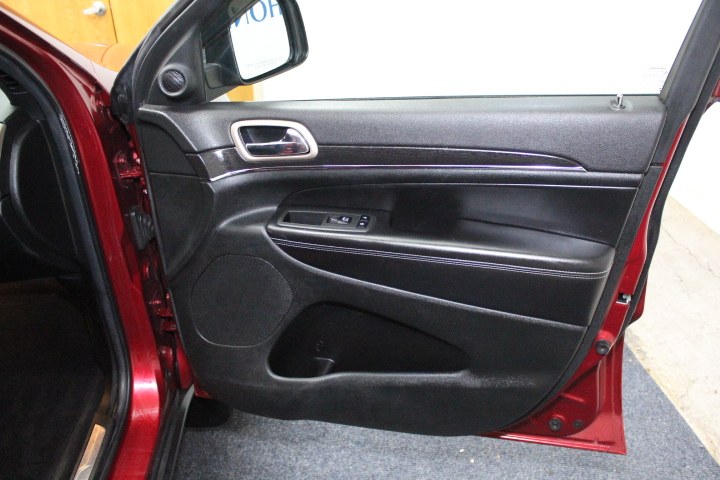 2014 Jeep Grand Cherokee 4WD 4dr Limited, available for sale in Plainville, Connecticut | New England Auto Sales LLC. Plainville, Connecticut 2014 Jeep Grand Cherokee 4WD 4dr Limited, available for sale in Plainville, Connecticut | New England Auto Sales LLC. Plainville, Connecticut
