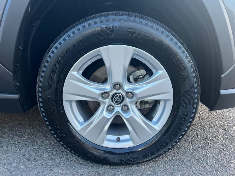 Used Toyota RAV4 XLE FWD (Natl) 2021 | Inman Motors Sales. Medford, Massachusetts Used Toyota RAV4 XLE FWD (Natl) 2021 | Inman Motors Sales. Medford, Massachusetts