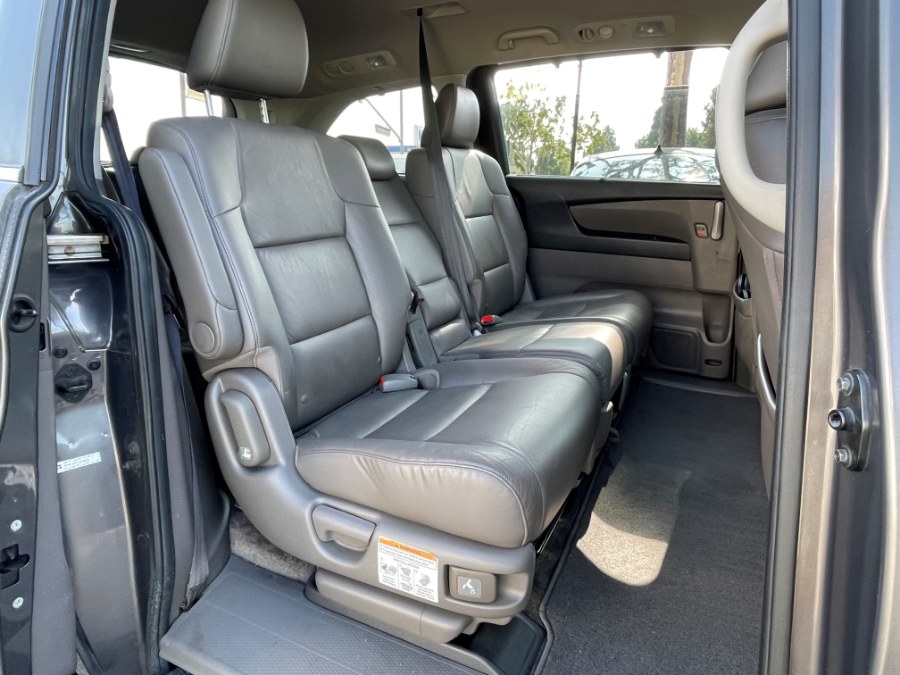 Used Honda Odyssey 5dr EX-L w/Navi 2012 | Green Light Auto. Corona, California Used Honda Odyssey 5dr EX-L w/Navi 2012 | Green Light Auto. Corona, California