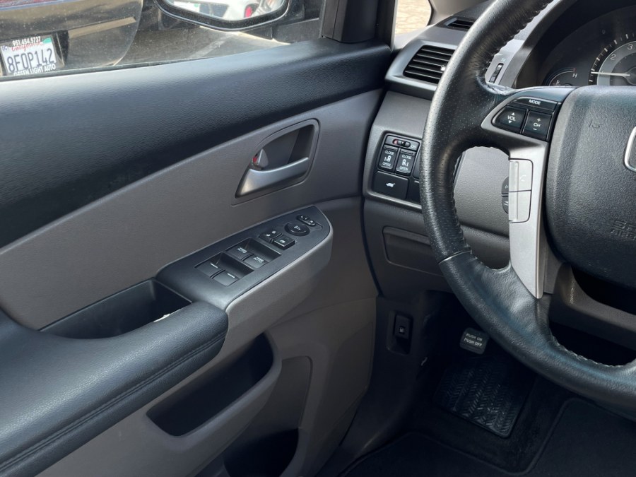 Used Honda Odyssey 5dr EX-L w/Navi 2012 | Green Light Auto. Corona, California Used Honda Odyssey 5dr EX-L w/Navi 2012 | Green Light Auto. Corona, California