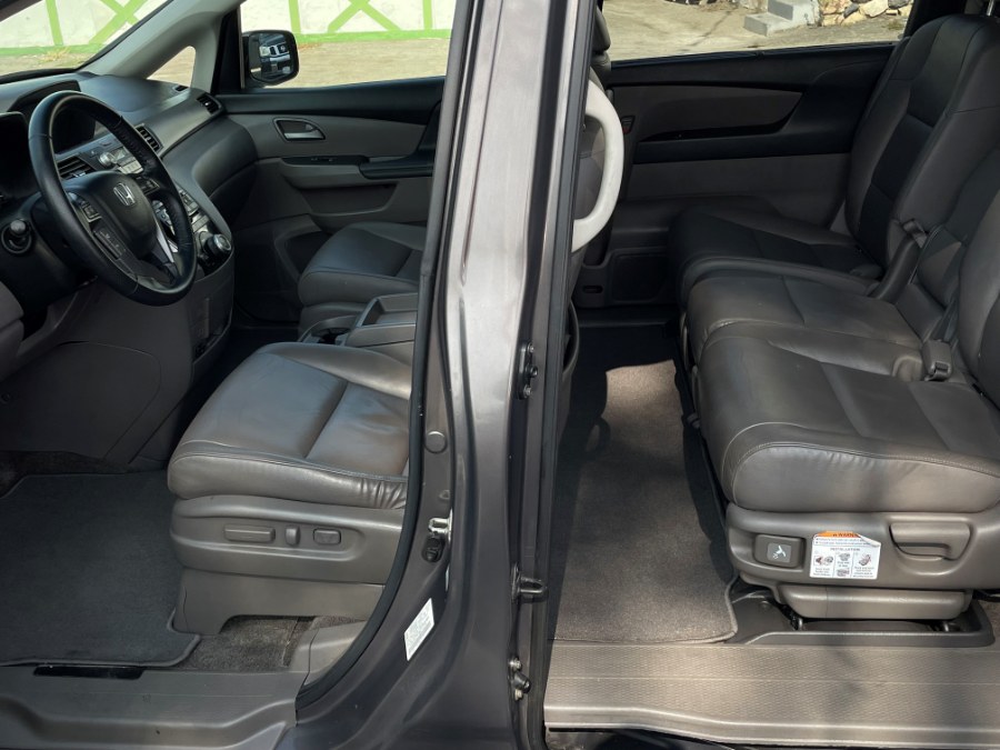 Used Honda Odyssey 5dr EX-L w/Navi 2012 | Green Light Auto. Corona, California Used Honda Odyssey 5dr EX-L w/Navi 2012 | Green Light Auto. Corona, California