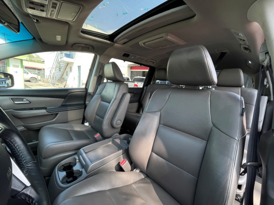 Used Honda Odyssey 5dr EX-L w/Navi 2012 | Green Light Auto. Corona, California Used Honda Odyssey 5dr EX-L w/Navi 2012 | Green Light Auto. Corona, California