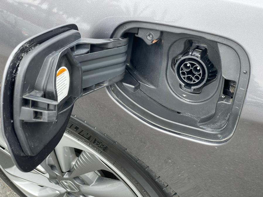 2018 Honda Clarity Plug-In Hybrid Touring, available for sale in Daly City, California | Green Light Auto Wholesale. Daly City, California 2018 Honda Clarity Plug-In Hybrid Touring, available for sale in Daly City, California | Green Light Auto Wholesale. Daly City, California