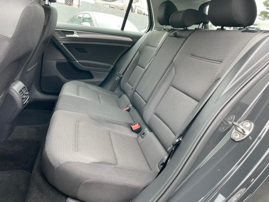 Used Volkswagen e-Golf SE 2019 | Green Light Auto Wholesale. Daly City, California Used Volkswagen e-Golf SE 2019 | Green Light Auto Wholesale. Daly City, California