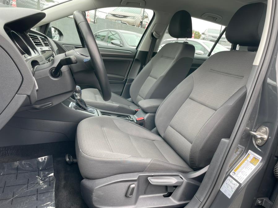 Used Volkswagen e-Golf SE 2019 | Green Light Auto Wholesale. Daly City, California Used Volkswagen e-Golf SE 2019 | Green Light Auto Wholesale. Daly City, California