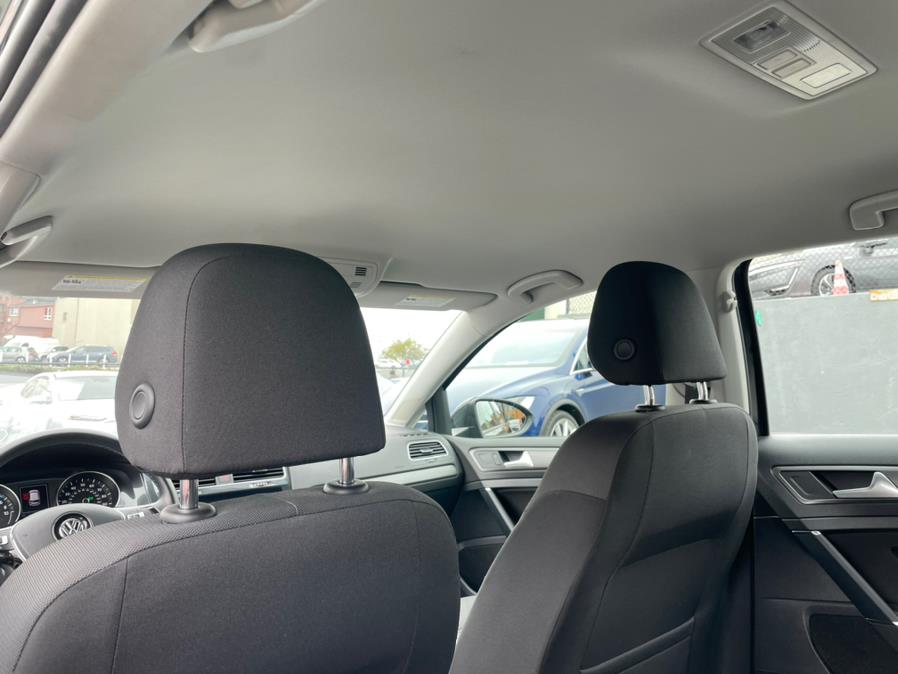 Used Volkswagen e-Golf SE 2019 | Green Light Auto Wholesale. Daly City, California Used Volkswagen e-Golf SE 2019 | Green Light Auto Wholesale. Daly City, California