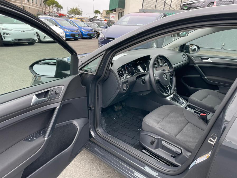 Used Volkswagen e-Golf SE 2019 | Green Light Auto Wholesale. Daly City, California Used Volkswagen e-Golf SE 2019 | Green Light Auto Wholesale. Daly City, California