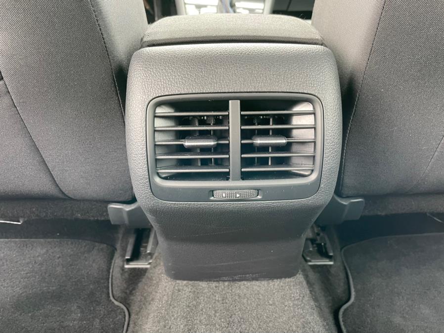 Used Volkswagen e-Golf SE 2019 | Green Light Auto Wholesale. Daly City, California Used Volkswagen e-Golf SE 2019 | Green Light Auto Wholesale. Daly City, California