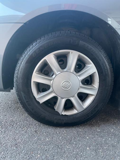 2008 Buick LaCrosse 4dr Sdn CX, available for sale in New Britain, Connecticut | Supreme Automotive. New Britain, Connecticut 2008 Buick LaCrosse 4dr Sdn CX, available for sale in New Britain, Connecticut | Supreme Automotive. New Britain, Connecticut