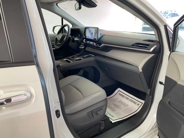 Used Toyota Sienna XLE 2021 | Queens Auto Mall. Richmond Hill, New York Used Toyota Sienna XLE 2021 | Queens Auto Mall. Richmond Hill, New York