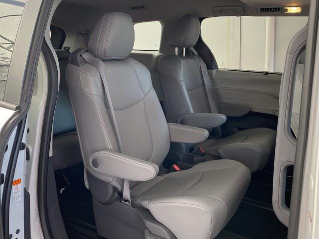 Used Toyota Sienna XLE 2021 | Queens Auto Mall. Richmond Hill, New York Used Toyota Sienna XLE 2021 | Queens Auto Mall. Richmond Hill, New York