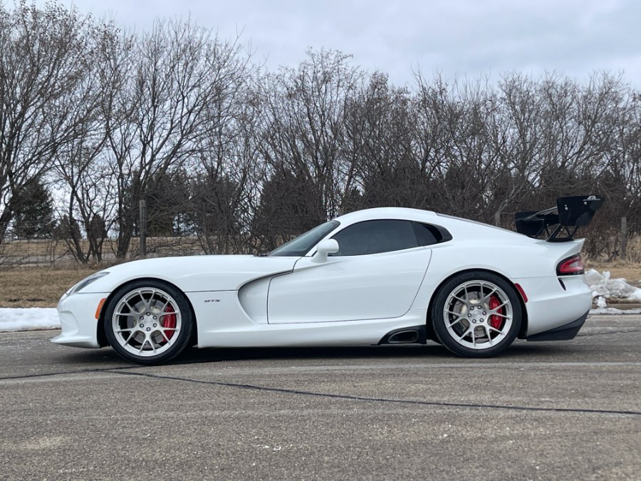 Used Dodge SRT Viper 2dr Cpe GTS 2014 | Geneva Motor Cars. Darien, Wisconsin Used Dodge SRT Viper 2dr Cpe GTS 2014 | Geneva Motor Cars. Darien, Wisconsin