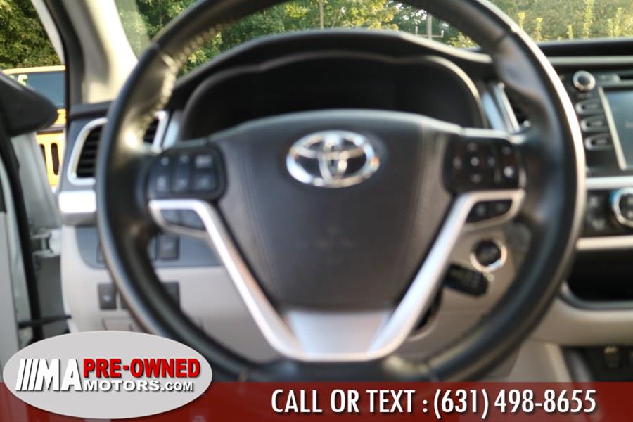 2019 Toyota Highlander XLE V6 AWD (Natl), available for sale in Huntington Station, New York | M & A Motors. Huntington Station, New York 2019 Toyota Highlander XLE V6 AWD (Natl), available for sale in Huntington Station, New York | M & A Motors. Huntington Station, New York
