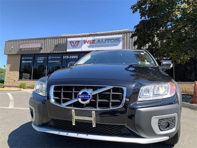 2013 Volvo Xc70 3.2 Premier Plus, available for sale in Stratford, Connecticut | Wiz Leasing Inc. Stratford, Connecticut