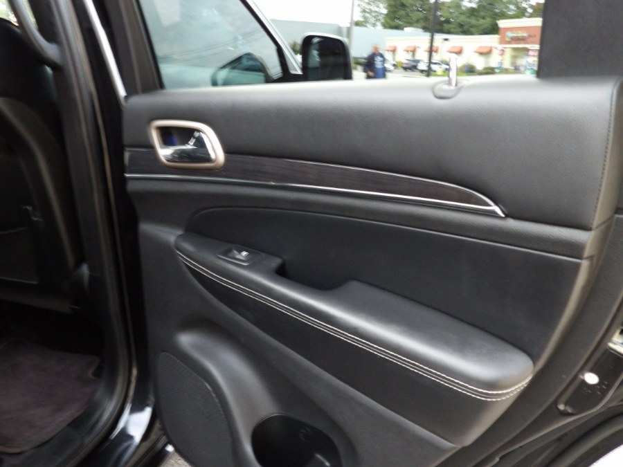 2016 Jeep Grand Cherokee 4WD 4dr Overland, available for sale in Massapequa, New York | South Shore Auto Brokers & Sales. Massapequa, New York 2016 Jeep Grand Cherokee 4WD 4dr Overland, available for sale in Massapequa, New York | South Shore Auto Brokers & Sales. Massapequa, New York