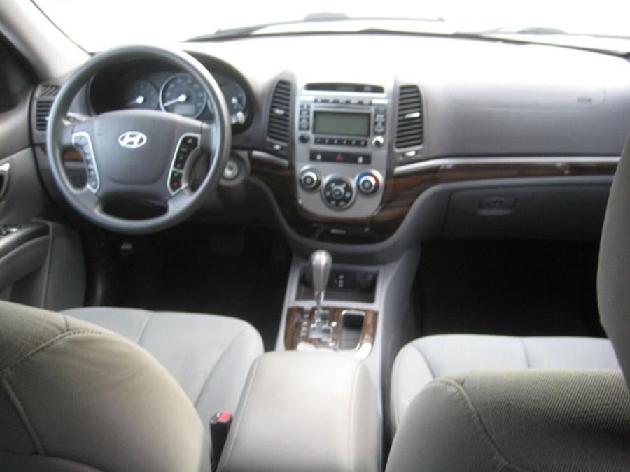 2010 Hyundai Santa Fe GLS AWD 4dr SUV, available for sale in Massapequa, New York | Rite Choice Auto Inc.. Massapequa, New York 2010 Hyundai Santa Fe GLS AWD 4dr SUV, available for sale in Massapequa, New York | Rite Choice Auto Inc.. Massapequa, New York