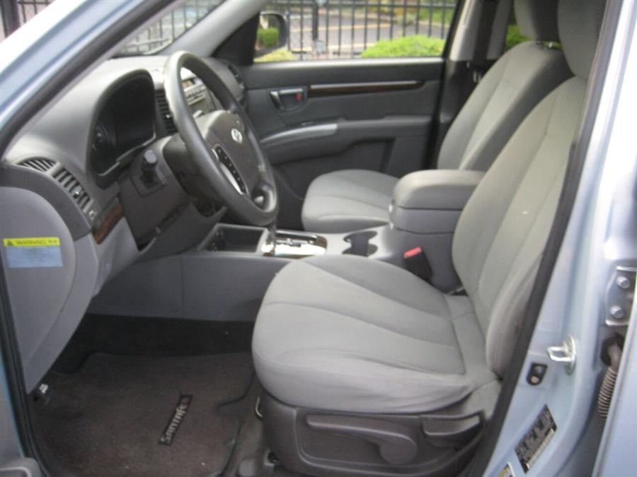 2010 Hyundai Santa Fe GLS AWD 4dr SUV, available for sale in Massapequa, New York | Rite Choice Auto Inc.. Massapequa, New York 2010 Hyundai Santa Fe GLS AWD 4dr SUV, available for sale in Massapequa, New York | Rite Choice Auto Inc.. Massapequa, New York