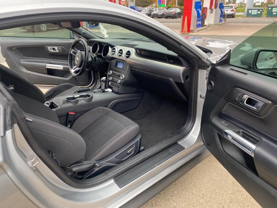 2020 Ford Mustang GT Fastback photo