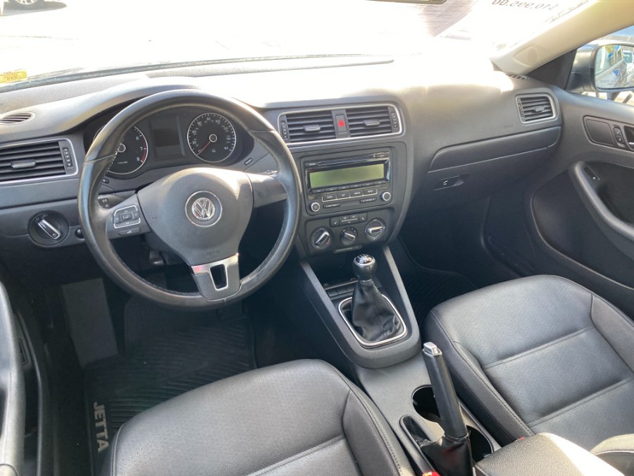 2012 Volkswagen Jetta Sedan 4dr Manual SE PZEV, available for sale in Middle Village, New York | Middle Village Motors . Middle Village, New York 2012 Volkswagen Jetta Sedan 4dr Manual SE PZEV, available for sale in Middle Village, New York | Middle Village Motors . Middle Village, New York