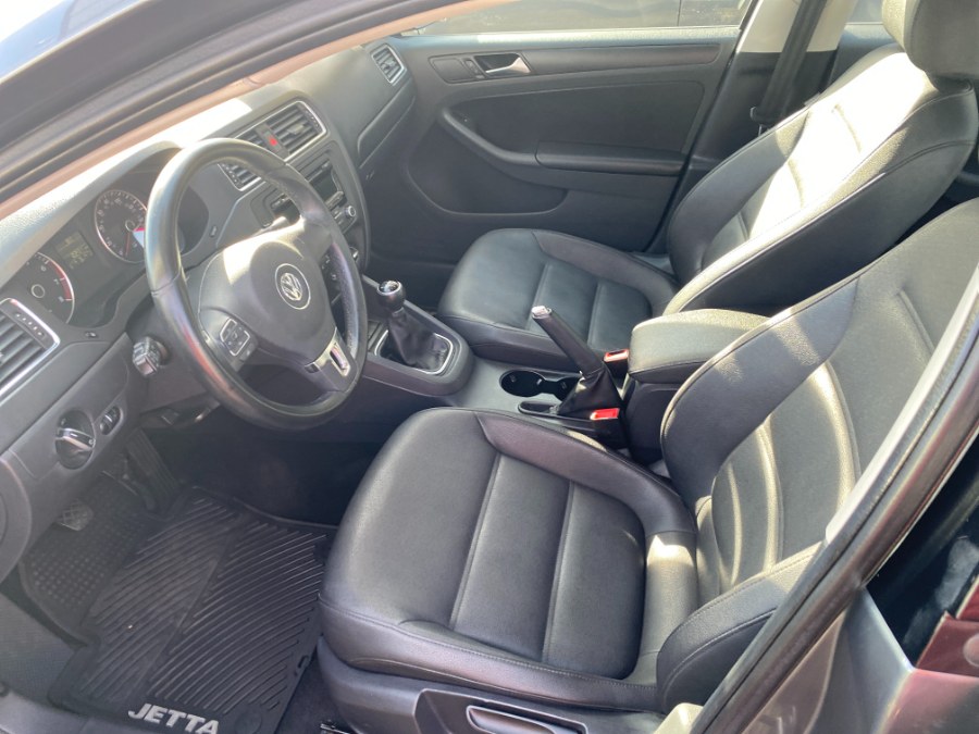 2012 Volkswagen Jetta Sedan 4dr Manual SE PZEV, available for sale in Middle Village, New York | Middle Village Motors . Middle Village, New York 2012 Volkswagen Jetta Sedan 4dr Manual SE PZEV, available for sale in Middle Village, New York | Middle Village Motors . Middle Village, New York