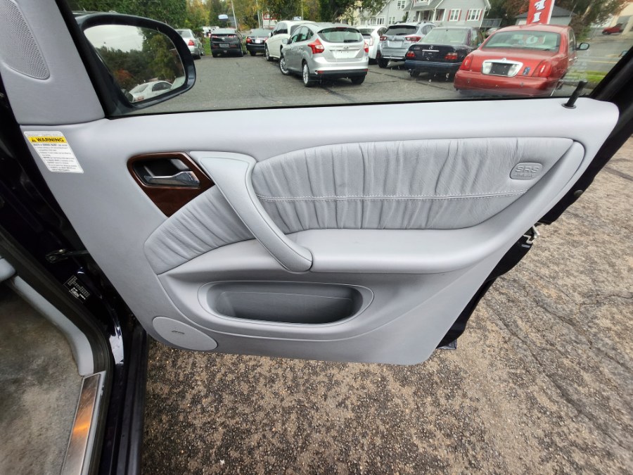 Used Mercedes-Benz M-Class 4dr AWD 3.2L 2002 | Dealmax Motors LLC. Bristol, Connecticut Used Mercedes-Benz M-Class 4dr AWD 3.2L 2002 | Dealmax Motors LLC. Bristol, Connecticut