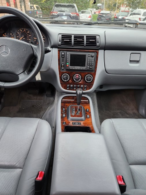 Used Mercedes-Benz M-Class 4dr AWD 3.2L 2002 | Dealmax Motors LLC. Bristol, Connecticut Used Mercedes-Benz M-Class 4dr AWD 3.2L 2002 | Dealmax Motors LLC. Bristol, Connecticut