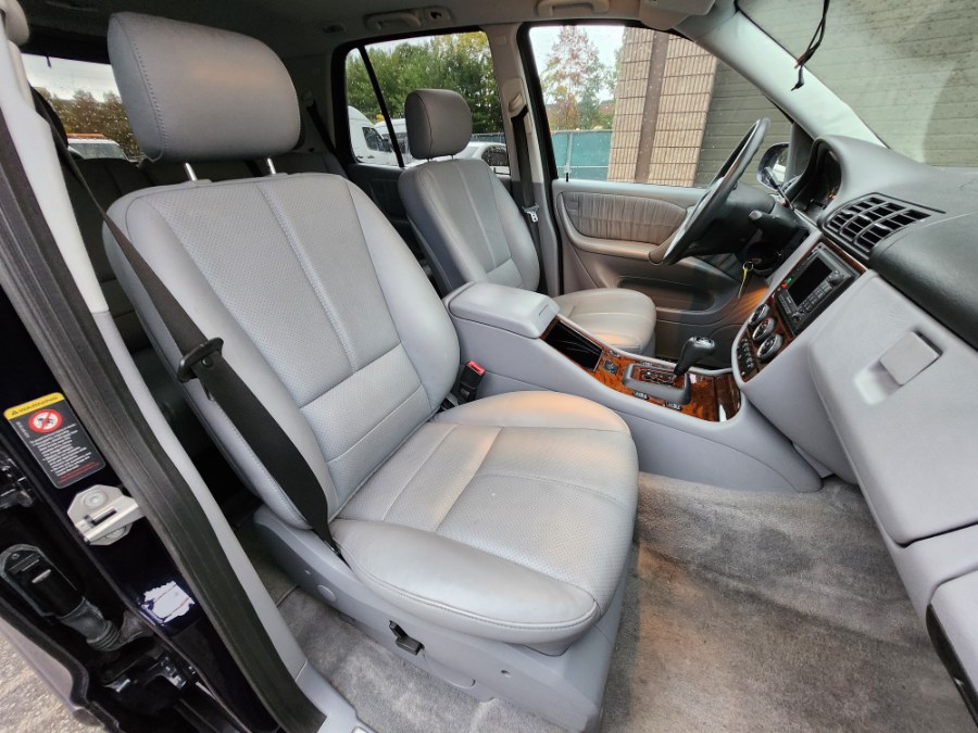 Used Mercedes-Benz M-Class 4dr AWD 3.2L 2002 | Dealmax Motors LLC. Bristol, Connecticut Used Mercedes-Benz M-Class 4dr AWD 3.2L 2002 | Dealmax Motors LLC. Bristol, Connecticut