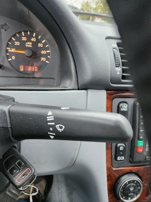 Used Mercedes-Benz M-Class 4dr AWD 3.2L 2002 | Dealmax Motors LLC. Bristol, Connecticut Used Mercedes-Benz M-Class 4dr AWD 3.2L 2002 | Dealmax Motors LLC. Bristol, Connecticut