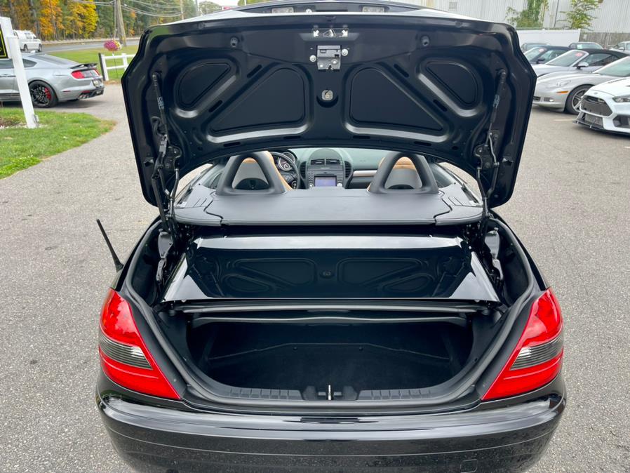 Used Mercedes-Benz SLK-Class 2dr Roadster SLK300 2011 | Mike And Tony Auto Sales, Inc. South Windsor, Connecticut Used Mercedes-Benz SLK-Class 2dr Roadster SLK300 2011 | Mike And Tony Auto Sales, Inc. South Windsor, Connecticut