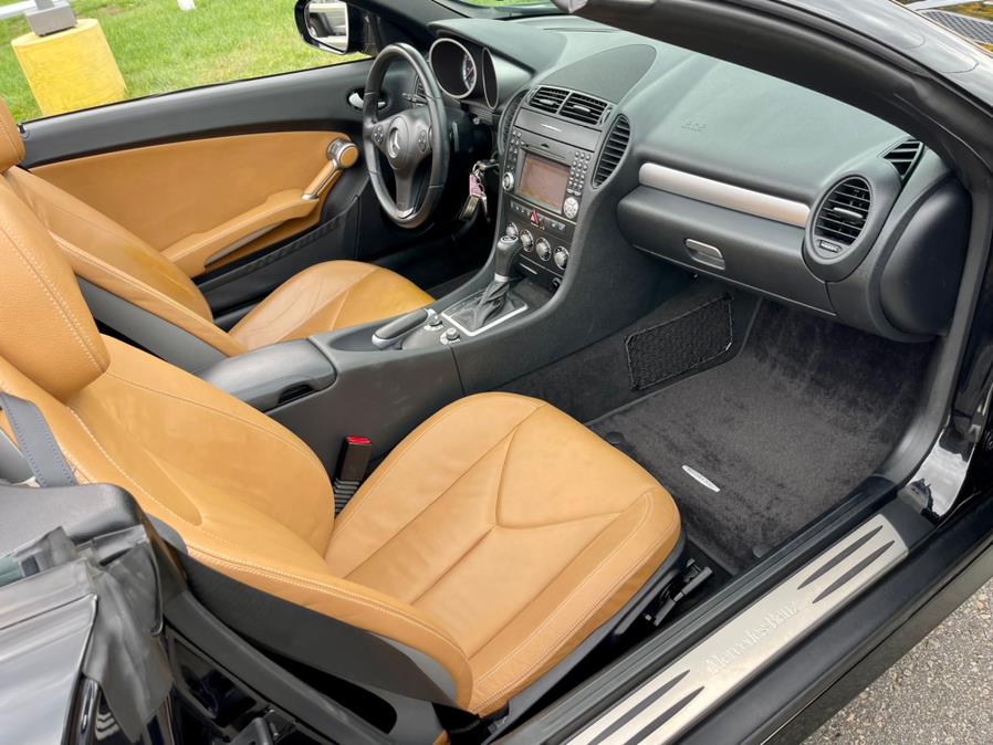 Used Mercedes-Benz SLK-Class 2dr Roadster SLK300 2011 | Mike And Tony Auto Sales, Inc. South Windsor, Connecticut Used Mercedes-Benz SLK-Class 2dr Roadster SLK300 2011 | Mike And Tony Auto Sales, Inc. South Windsor, Connecticut