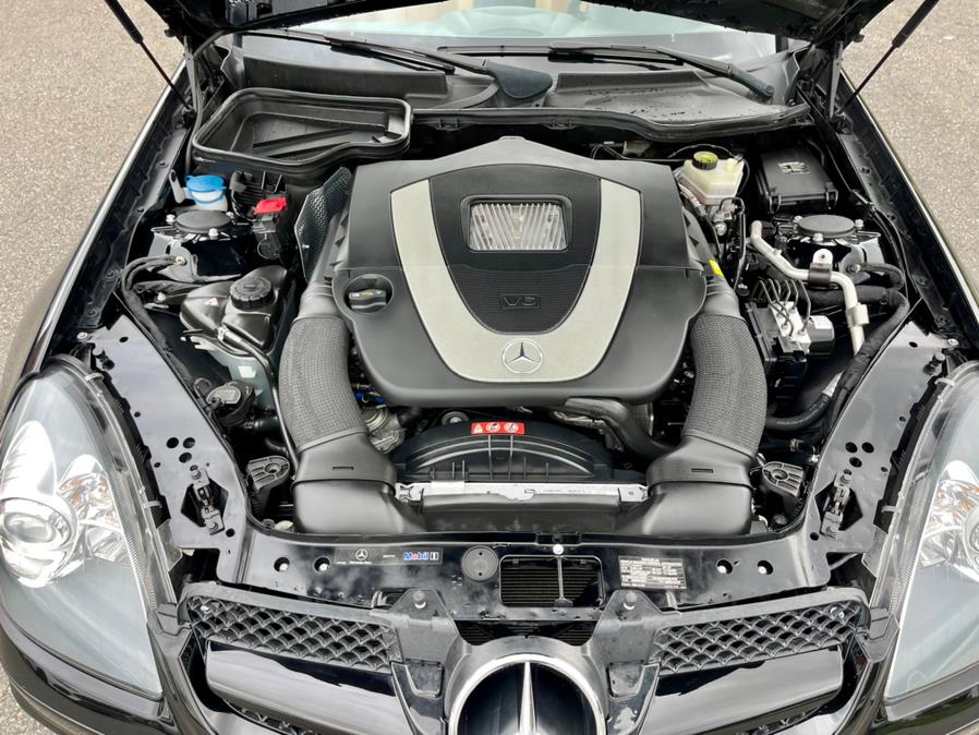 Used Mercedes-Benz SLK-Class 2dr Roadster SLK300 2011 | Mike And Tony Auto Sales, Inc. South Windsor, Connecticut Used Mercedes-Benz SLK-Class 2dr Roadster SLK300 2011 | Mike And Tony Auto Sales, Inc. South Windsor, Connecticut